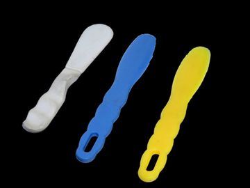 Spatule dentaire en plastique multicolore, couteau de mélange de spatules dentaires trois styles disponibles